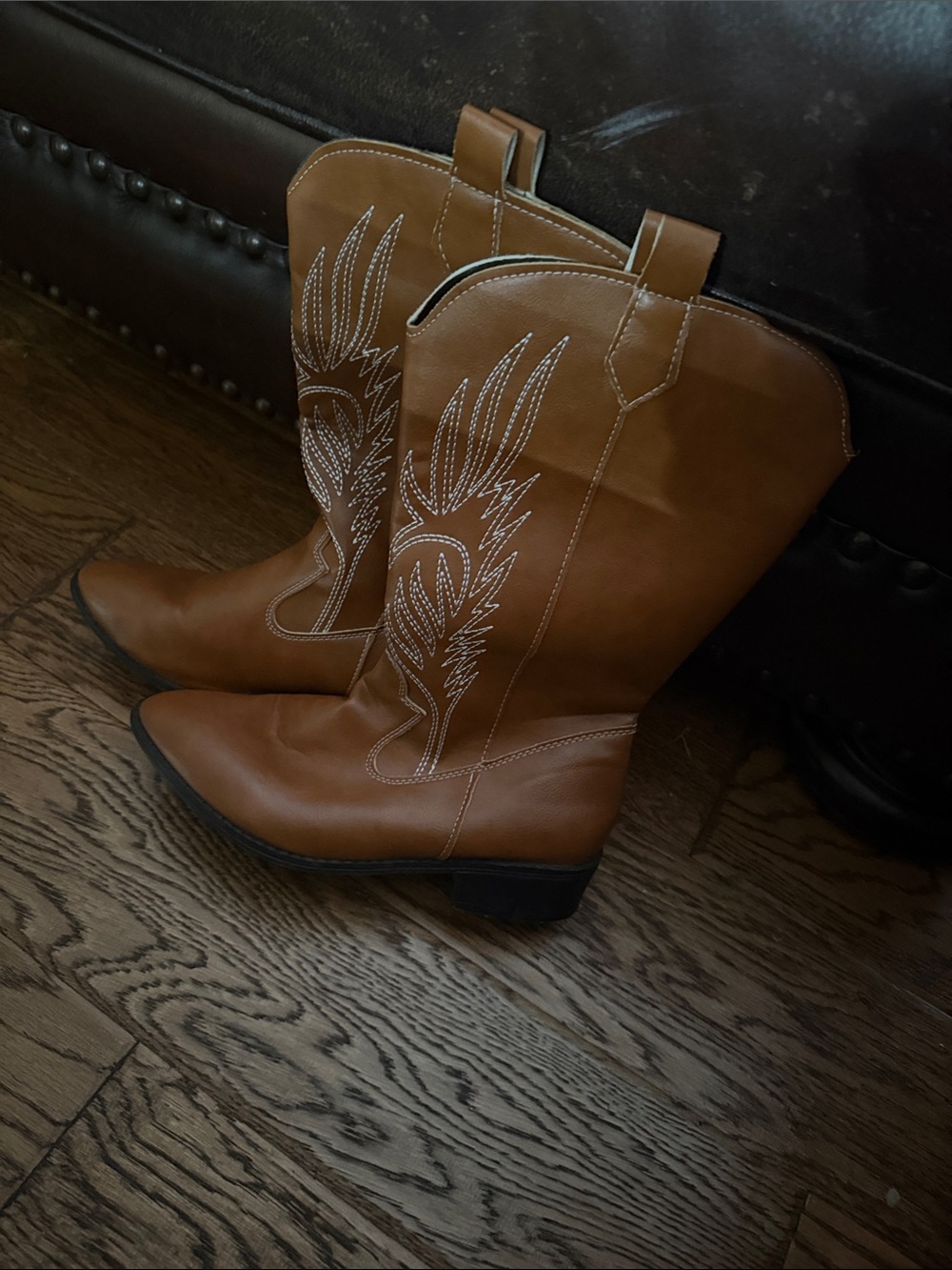 Classic Tan Western Leather Cowboy Boots - Women's